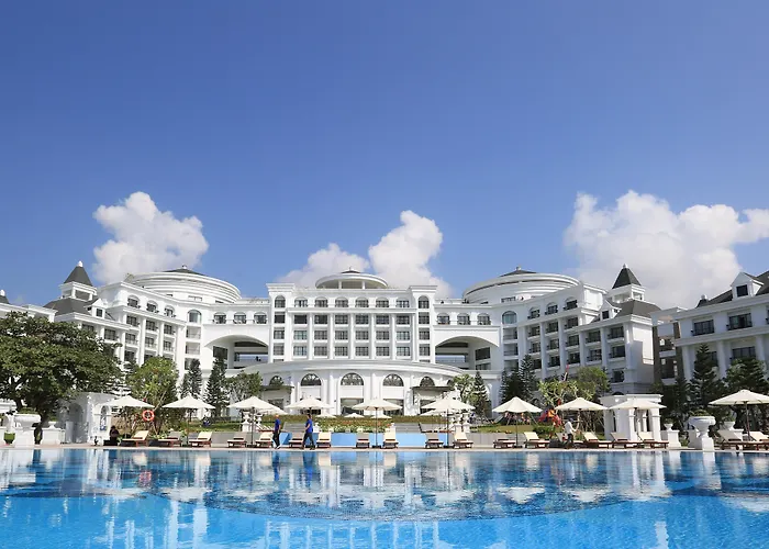 Vinpearl & Khu nghỉ mát Hạ Long