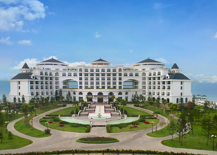 Khu nghỉ mát Vinpearl & 5*