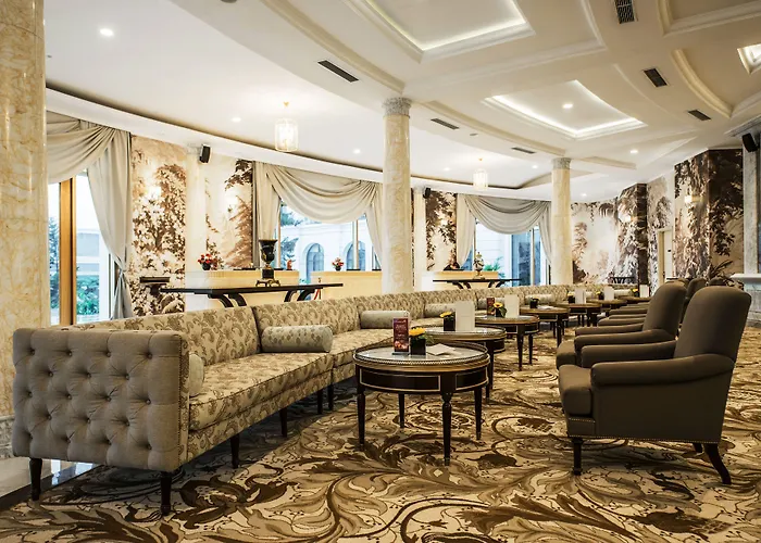 Khu nghỉ mát Vinpearl &