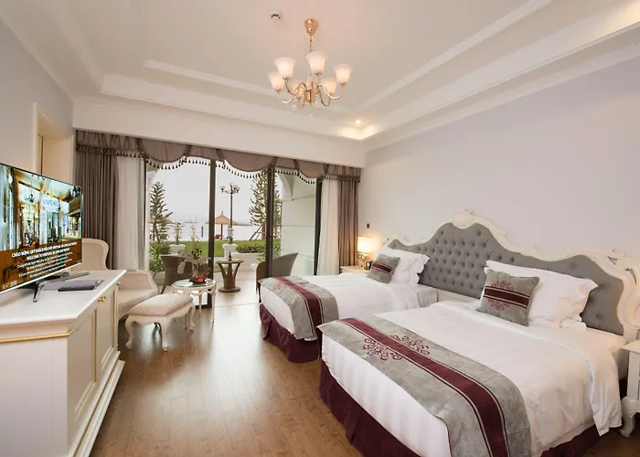 Khu nghỉ mát Vinpearl &
