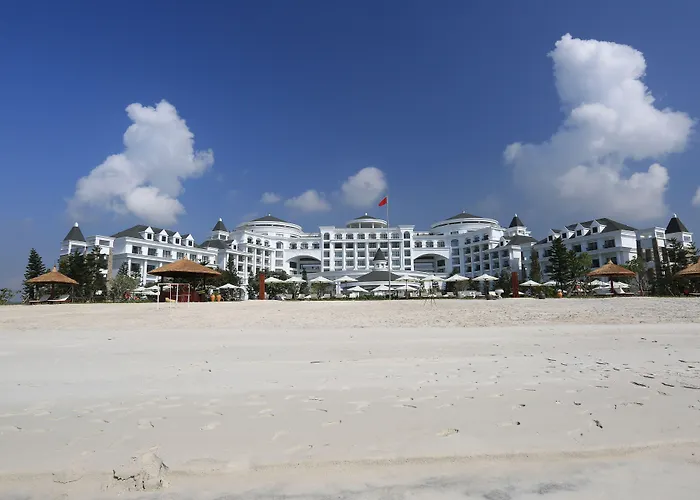 Vinpearl & Khu nghỉ mát 5*